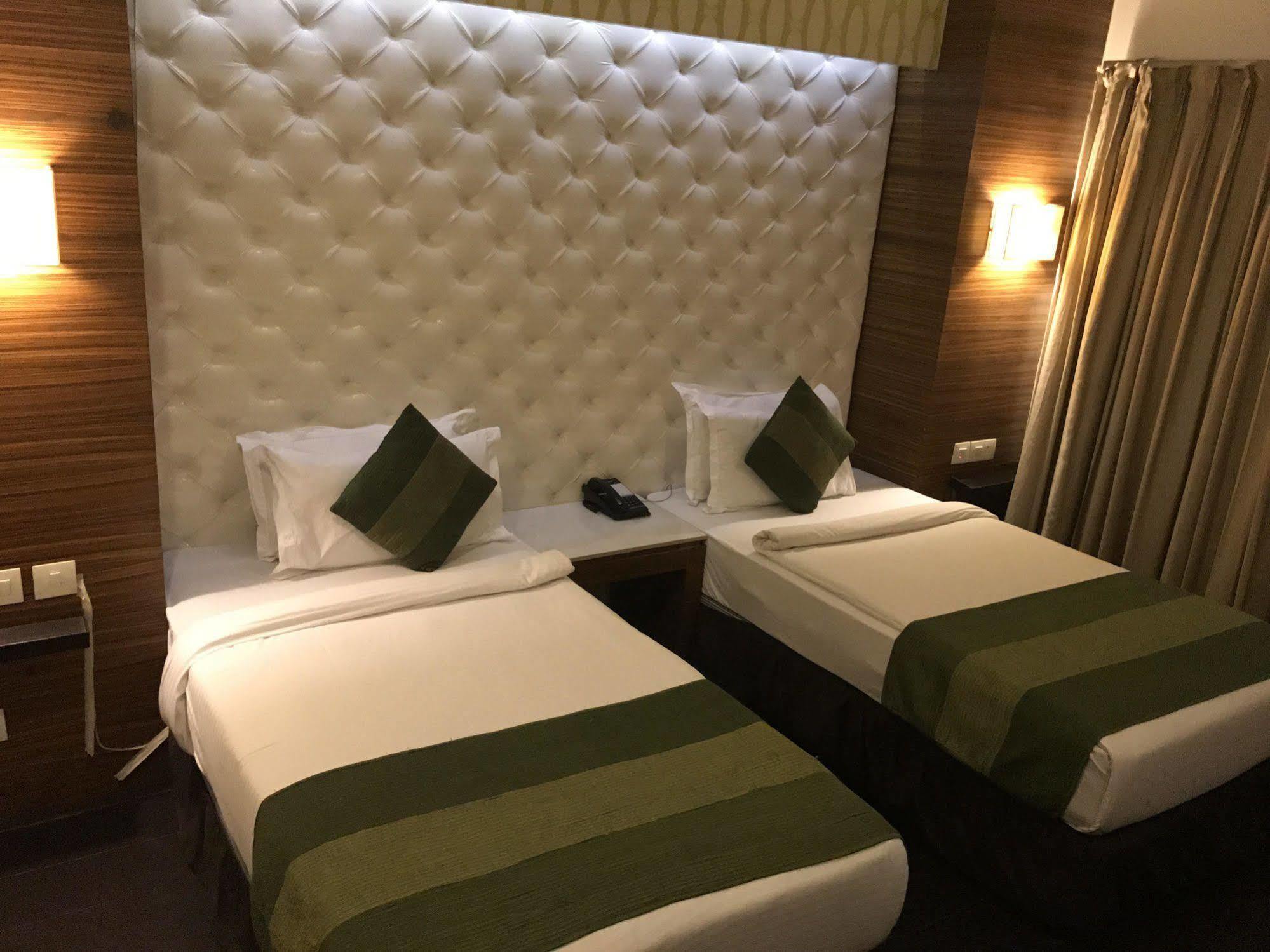 象牙白32酒店 新德里 外观 照片